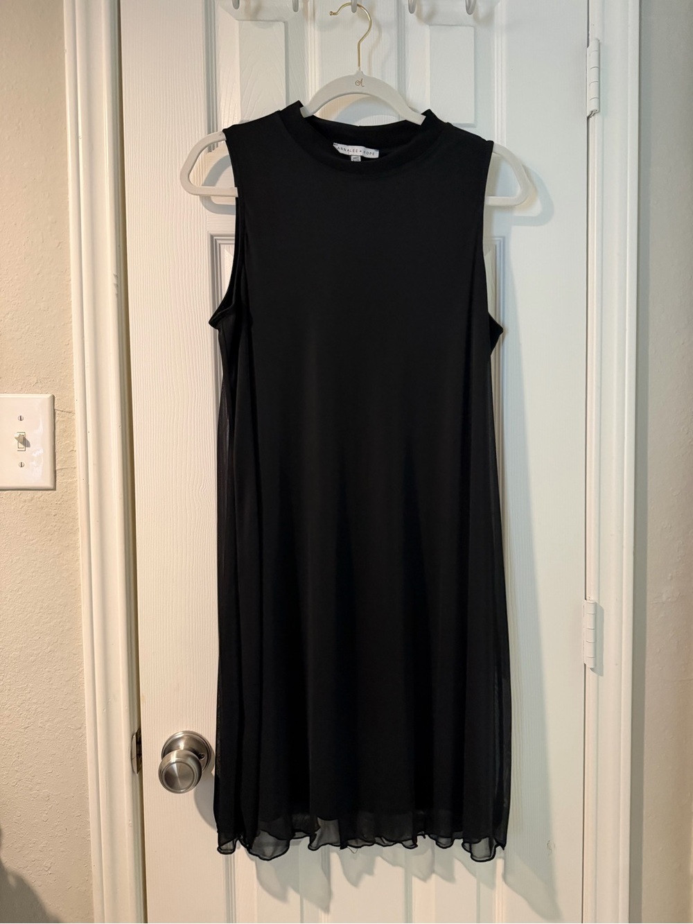Annalee + Hope Black Sleeveless Mock-Neck Shift Dress